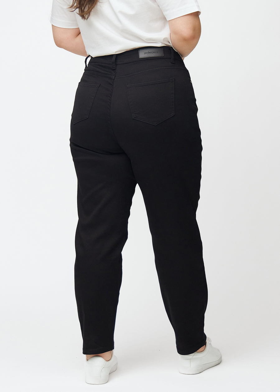 Black high-waisted regular jeans seen from the back on a plus-size model, so the entire product can be seen.