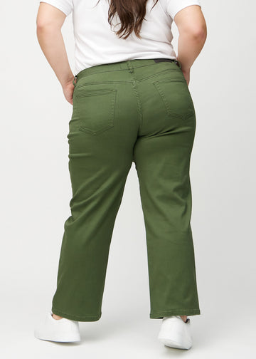 Loose jeans for women in dark green, color Renewals. Back view on a plus-size model, showing the overall relaxed fit.