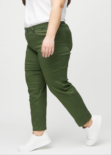 Regular jeans for women in dark green, color Renewals. Side view on a plus-size model.