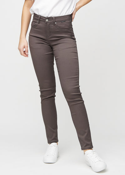 Slim jeans for women in grey-brown, color Thunders. Front view on a model, showing a close fit through the leg with a little more room at the ankle.