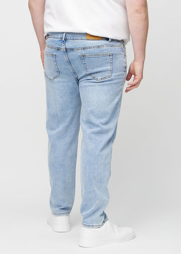 Light denim regular jeans seen from the back on a plus-size model, so the full product can be seen.