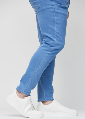 Plus-size model&